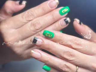 ネイル AngelChris ビューティーサロンのネイルデザイン