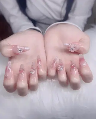 ネイル Hin Nailのネイルデザイン