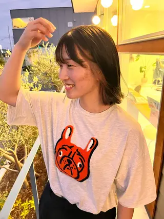ミディアム カラー 吉水 果穂のヘアスタイル
