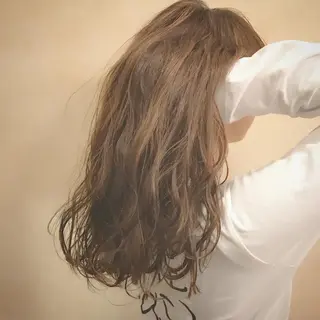ミディアム セミロング ロング カラー パーマ ヘアアレンジ 前田 敬太のヘアスタイル