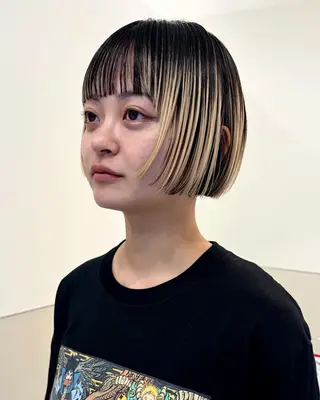 ショート カラー ヘアアレンジ ブリーチ/カラー /パーマ/MIKUのヘアスタイル