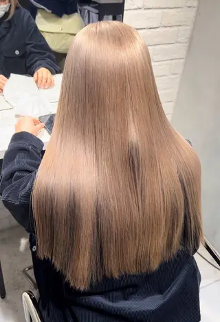 ロング カラー たにぐち はるかのヘアスタイル