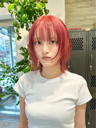 ショート カラー kai .のヘアスタイル