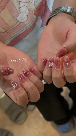 ネイル 𝑬𝑹𝑰𝑲𝑨 𓂃🎀𓈒𓏸のネイルデザイン