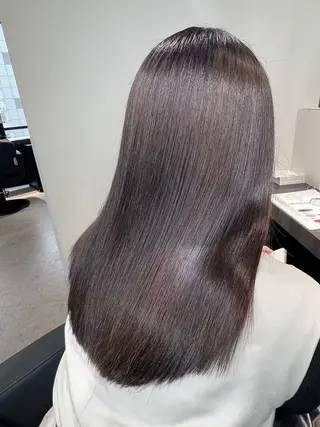 カラー 江坂 misaki のヘアスタイル
