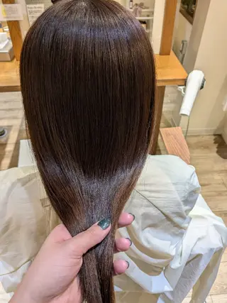 ミディアム ユートラクト守口 Akariのヘアスタイル