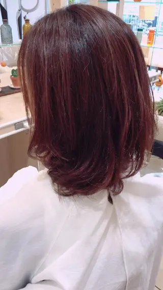 ミディアム カラー パーマ 山内 佐江子のヘアスタイル