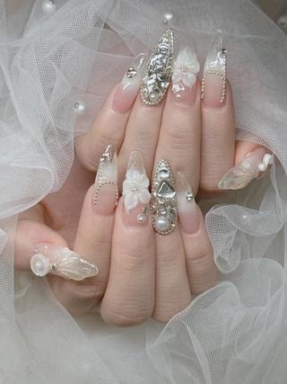 ネイル Lee Nailsのネイルデザイン