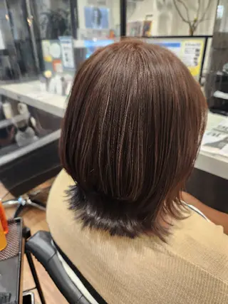 ミディアム 橘 莉穂のヘアスタイル