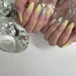 ネイル lavia🖤 ayumiのネイルデザイン