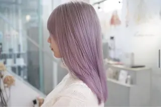 セミロング カラー CHERIEブリーチ ダブルカラー 天神のヘアスタイル