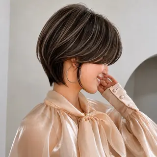 ショート カラー 心斎橋/難波ショート 白髪ぼかし 中尾のヘアスタイル