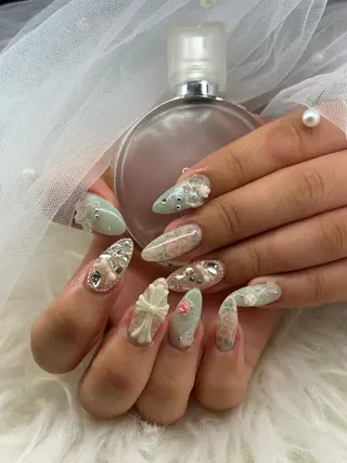 ネイル 韓国風🤍 イワサキ リコ🍒のネイルデザイン