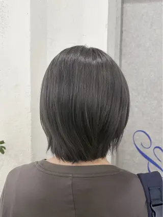 ショート カラー 韓国レイヤー🦋 ブリーチtomokoのヘアスタイル