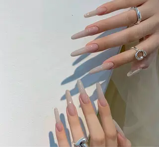 ロング めぐみのネイルサロン スタッフ練習のネイルデザイン