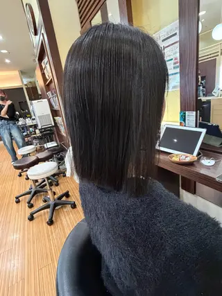 ミディアム 上野 萌亜のヘアスタイル