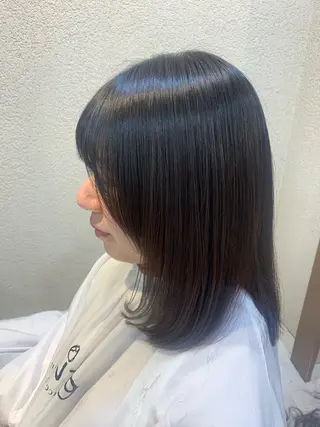 ミディアム 山瀬 萌香のヘアスタイル