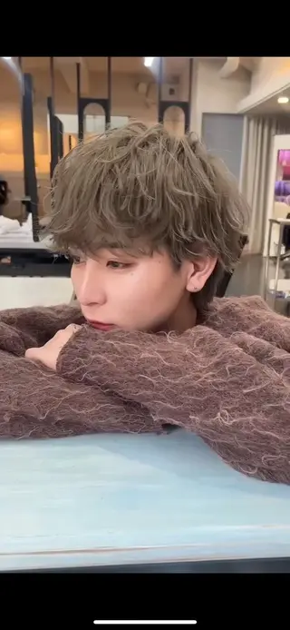 ショート カラー パーマ メンズ ヤリタ カケルのヘアスタイル