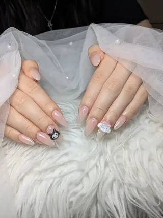 ネイル Queen Nail 研修生のネイルデザイン