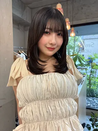 セミロング カラー 曲がる縮毛矯正 バレイヤージュ森田のヘアスタイル