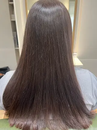 ロング 小鴨 美佳のヘアスタイル