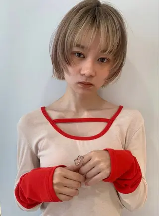 ショート カラー YU RAのヘアスタイル