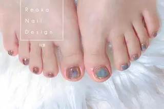 ミディアム ネイル Blowe ニュアンスのネイルデザイン