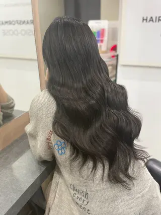 ロング RIEブリーチ& エクステ特化型のヘアスタイル