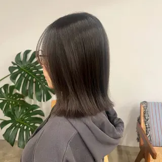 ミディアム 佐久間 萌のヘアスタイル