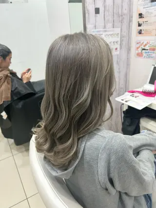 ミディアム 【髪質改善カラー】 瀧田嵐士🇰🇷のヘアスタイル