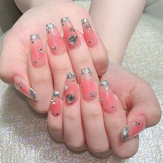 ネイル Queens テイのネイルデザイン