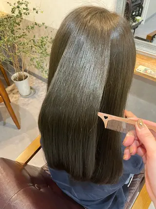 ロング カラー 近澤 佑香のヘアスタイル