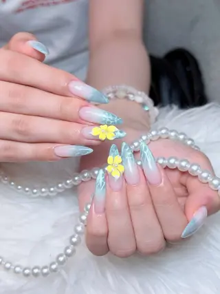 ネイル Julli NailStudioのネイルデザイン