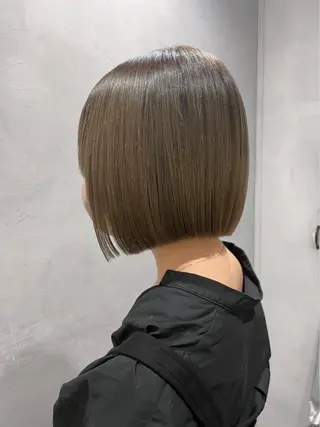 ミディアム emi natukiのヘアスタイル