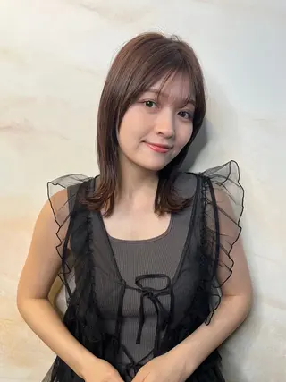 ミディアム 河野 優希のヘアスタイル