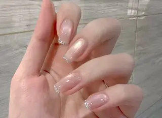 ミディアム AMI Nailsalonのネイルデザイン