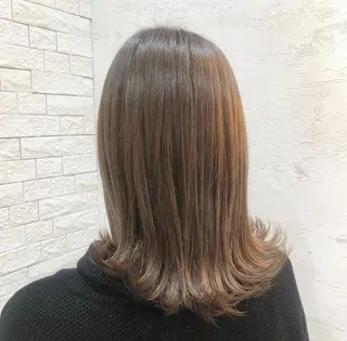 セミロング カラー 松本 沙良のヘアスタイル