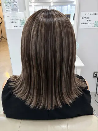 ミディアム 艶髪🫧透明感 💎岡庭春菜🎀のヘアスタイル