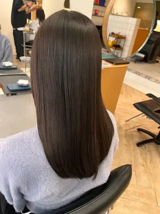 セミロング 縮毛/パーマ/カラー LUVISM佐藤里咲のヘアスタイル