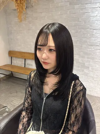 ロング 彩菜/透明感艶カラー /赤み消しカラーのヘアスタイル