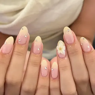 ネイル Ugirl Nail Ayaka🎀のネイルデザイン