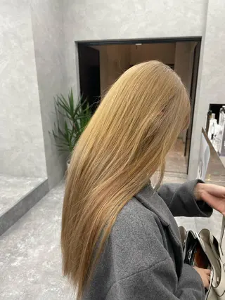 ロング カラー パーマ ヘアアレンジ メンズ キッズ ネイル マツエク・マツパ アイブロウ メンズヘアのカリスマ 北地　空のヘアスタイル