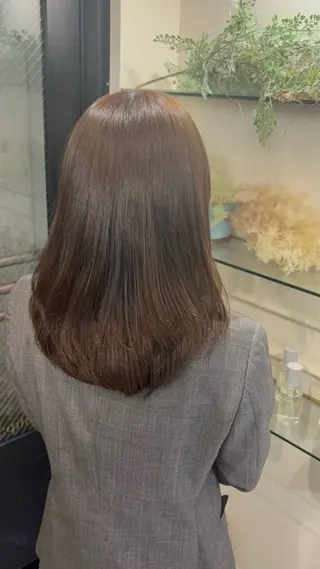 セミロング カラー Konomura Neneのヘアスタイル