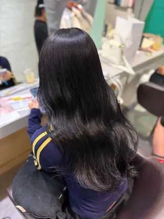 ロング 彩菜/透明感艶カラー /赤み消しカラーのヘアスタイル