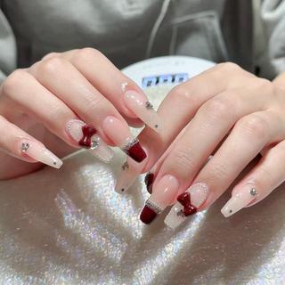ネイル Queens テイのネイルデザイン