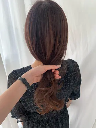 ロング カラー 梅本 有希のヘアスタイル