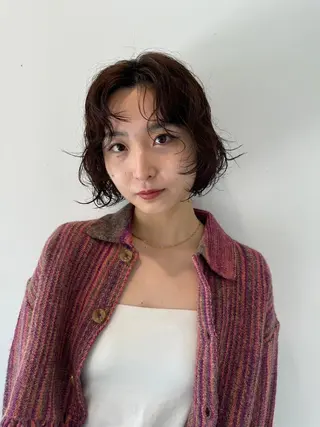 ショート カラー パーマ CEINEOUR 三軒茶屋のヘアスタイル