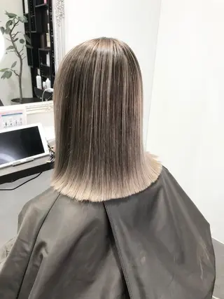 ミディアム カラー LOOP hairのヘアスタイル