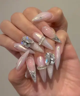ネイル Julie NailSalonのネイルデザイン
