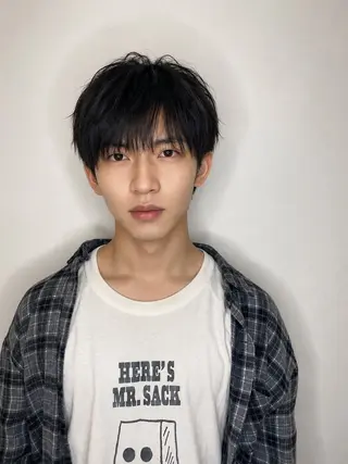 ミディアム Hiroshi ヒロシのヘアスタイル